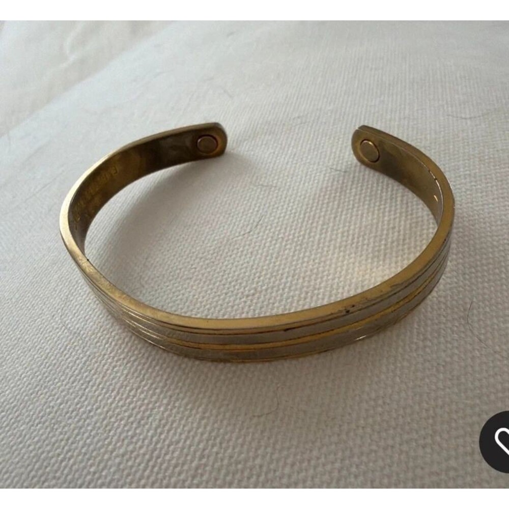 Vintage 24K Electro Plated MagnaWrist Gold Silvertone Cuff Bracelet 6-5/8"